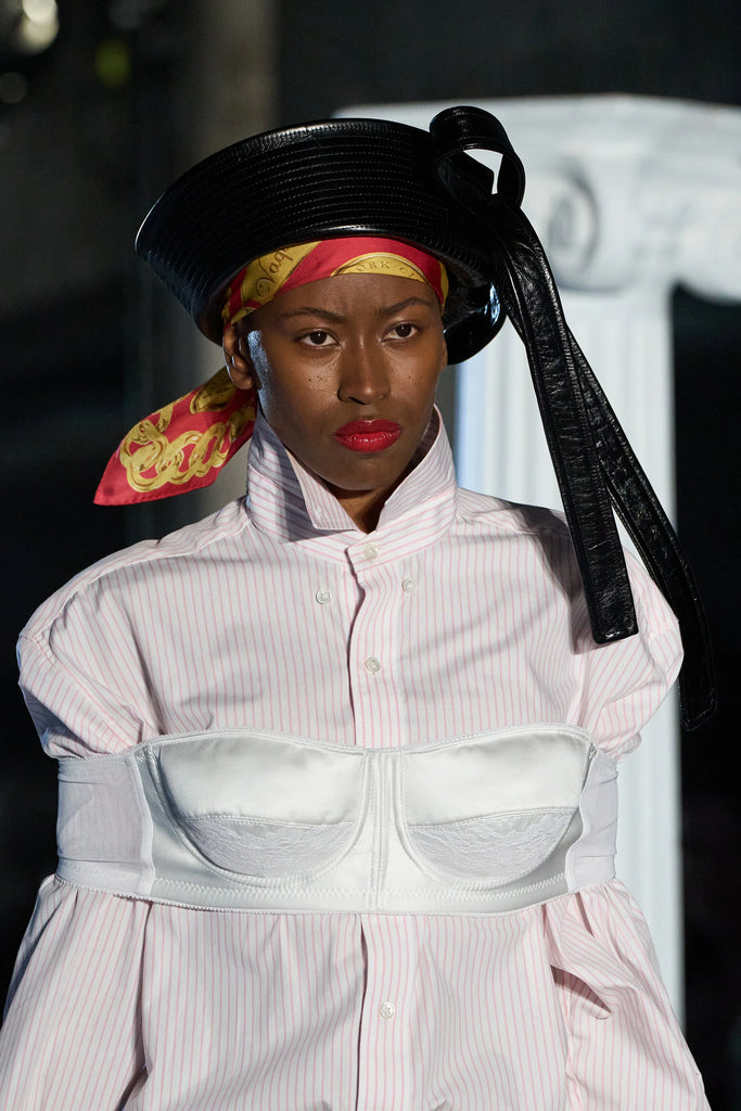 链条印花丝巾/蓝色、黑色或红色