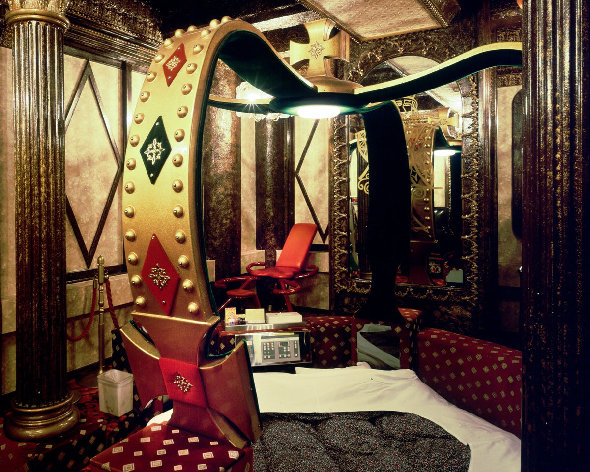 Baron Books Love Hotels by Kyoichi Tsuzuki | distal phalanx