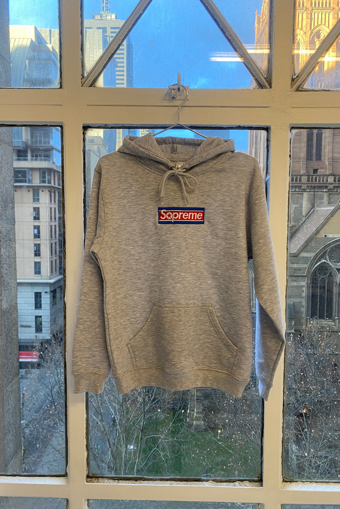 Box Logo Hoodie / Grey or White