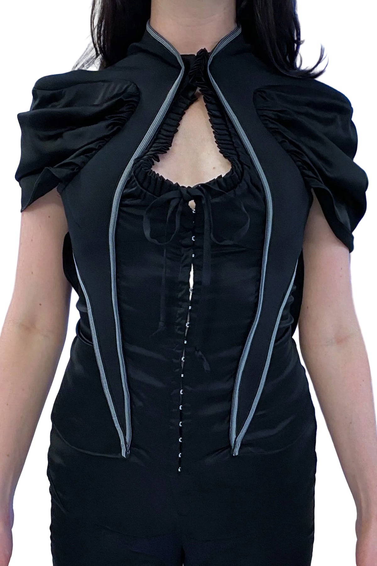 OTTOLINGER Open Heart Top / Black | distal phalanx