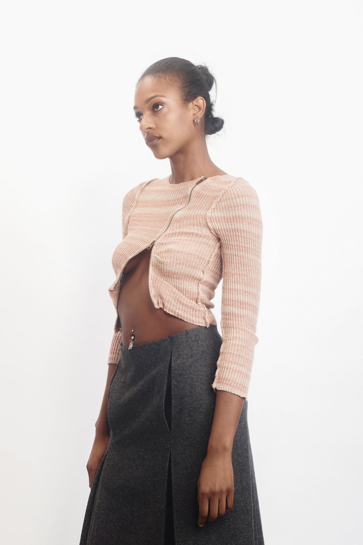 Gabe Gordon Vortex Sweater II / Peach | distal phalanx
